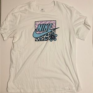 Men’s Nike graphic T-shirt XL